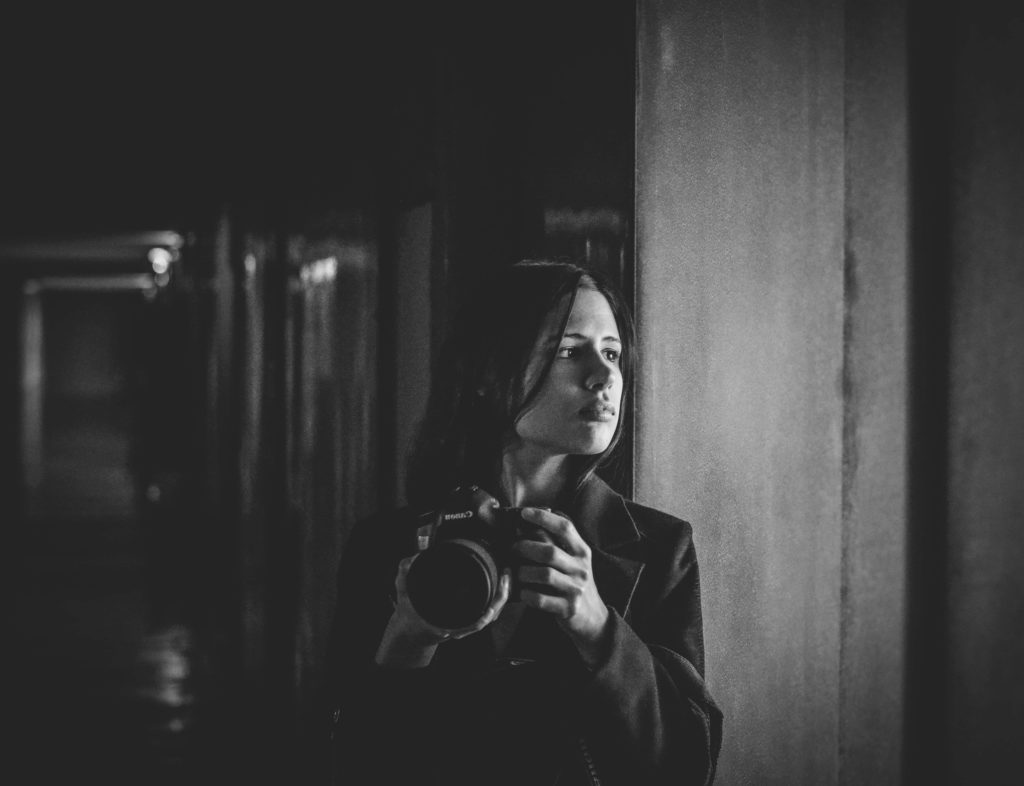 profile-portrait-photographe-reporter-aline-ruze-famille-mariage-book